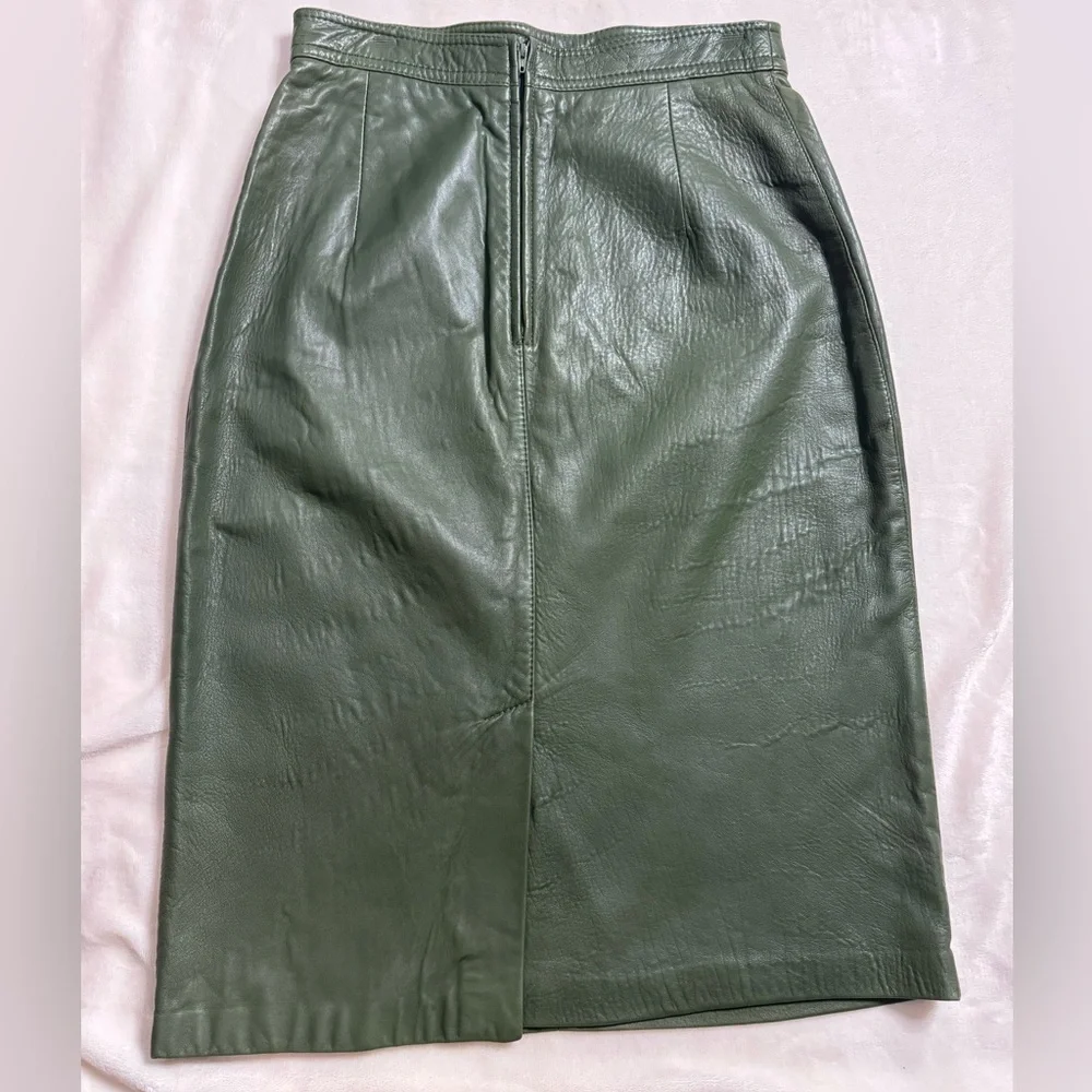 Bagatelle Forest Green Leather Pencil Skirt - Picture 3 of 6